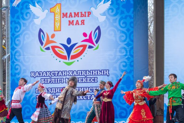 Майские праздники 2025: куда сходить в Алматы и Астане на 1 мая