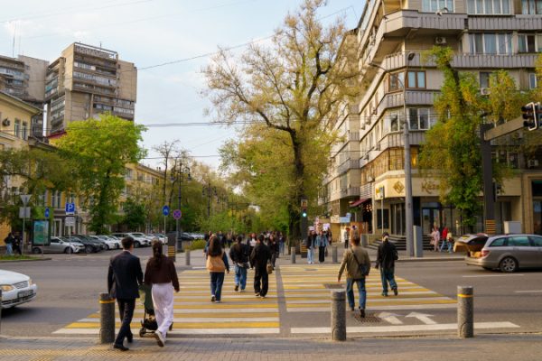 Жаркий апрель в Алматы: что говорит Казгидромет