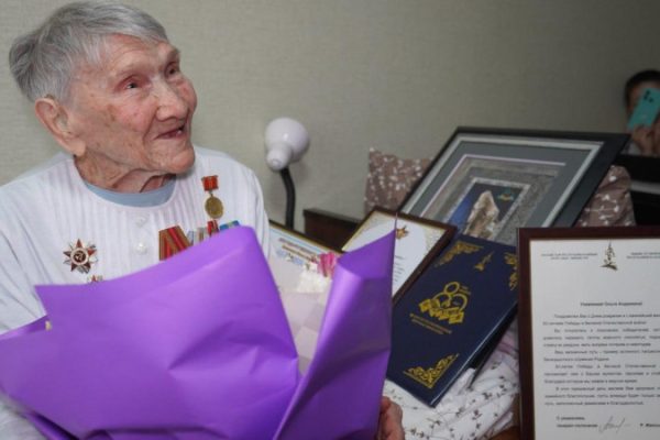102-летний ветеран ВОВ из Алматы отмечает двойной праздник 9 мая 2025 года