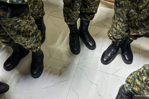 Главные события в Казахстане сегодня: блокировка смартфонов и гибель срочника (20 мая 2025)