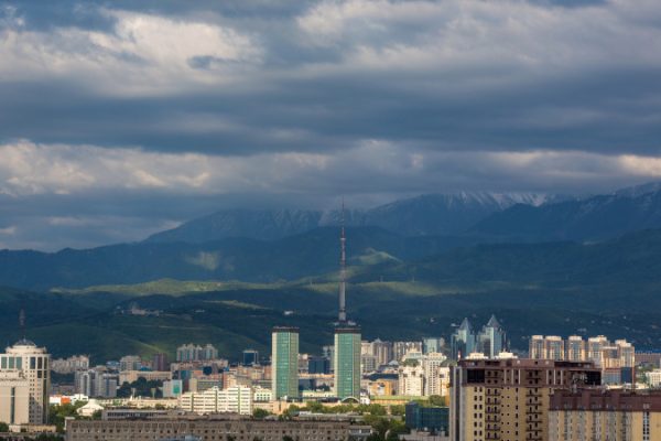 Казгидромет предупредил жителей Алматы, Шымкента и других городов: прогноз на 21 мая 2025