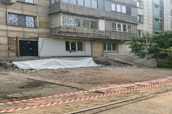 Алматы: демонтаж пристройки к многоэтажке – 16 июня 2025