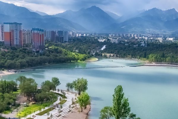 Можно ли купаться в озере Сайран в Алматы: актуальная информация на июнь 2025