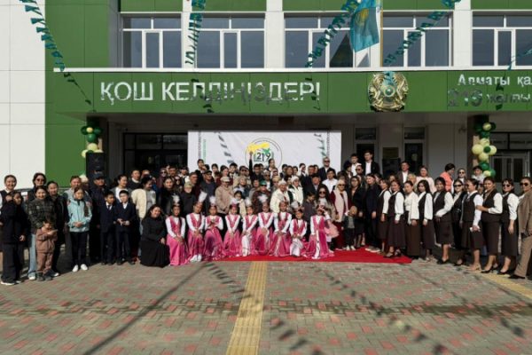 Завершено открытие четырех новых школ в Алматы