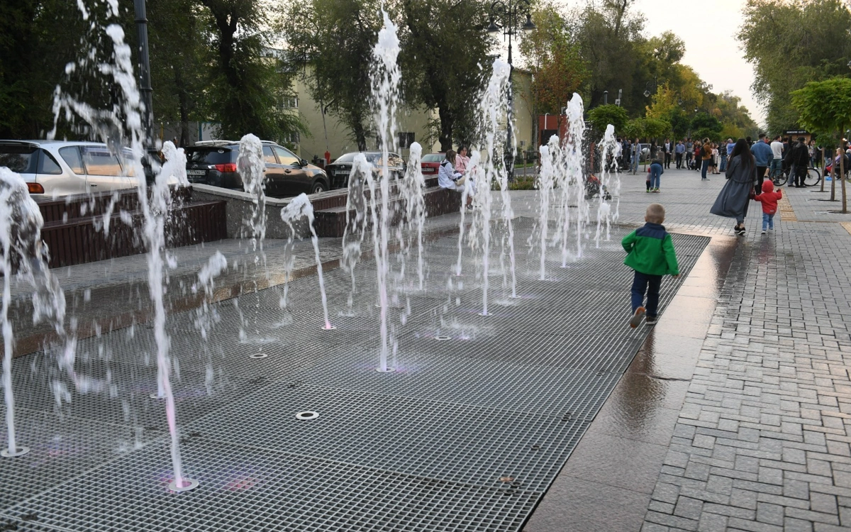 Алматыда мамырдан субұрқақтар жұмыс істей бастайды