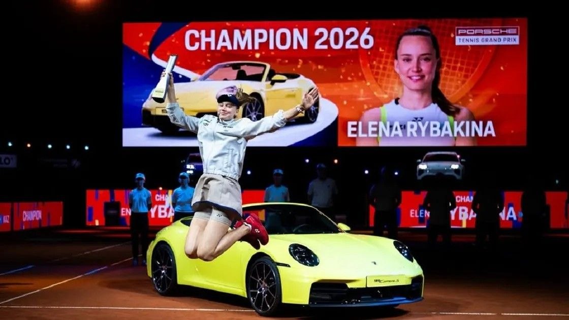 Елена Рыбакина жеңіп алған Porsche-ді өзі жүргізетінін айтты