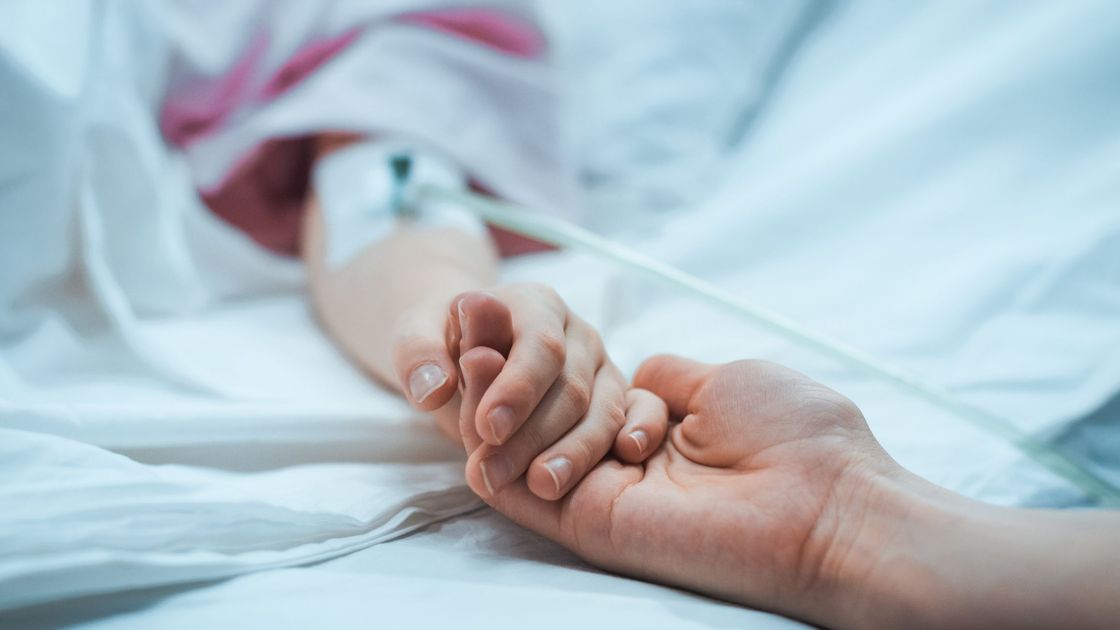 Денсаулық сақтау министрлігі Алматыда балаларды емханаға жатқызу ережесін түсіндірді