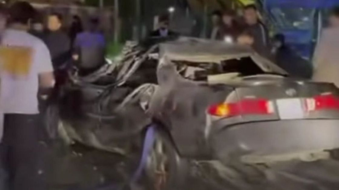 Водитель Camry влетел в грузовик на трассе Алматы — Бишкек: видео