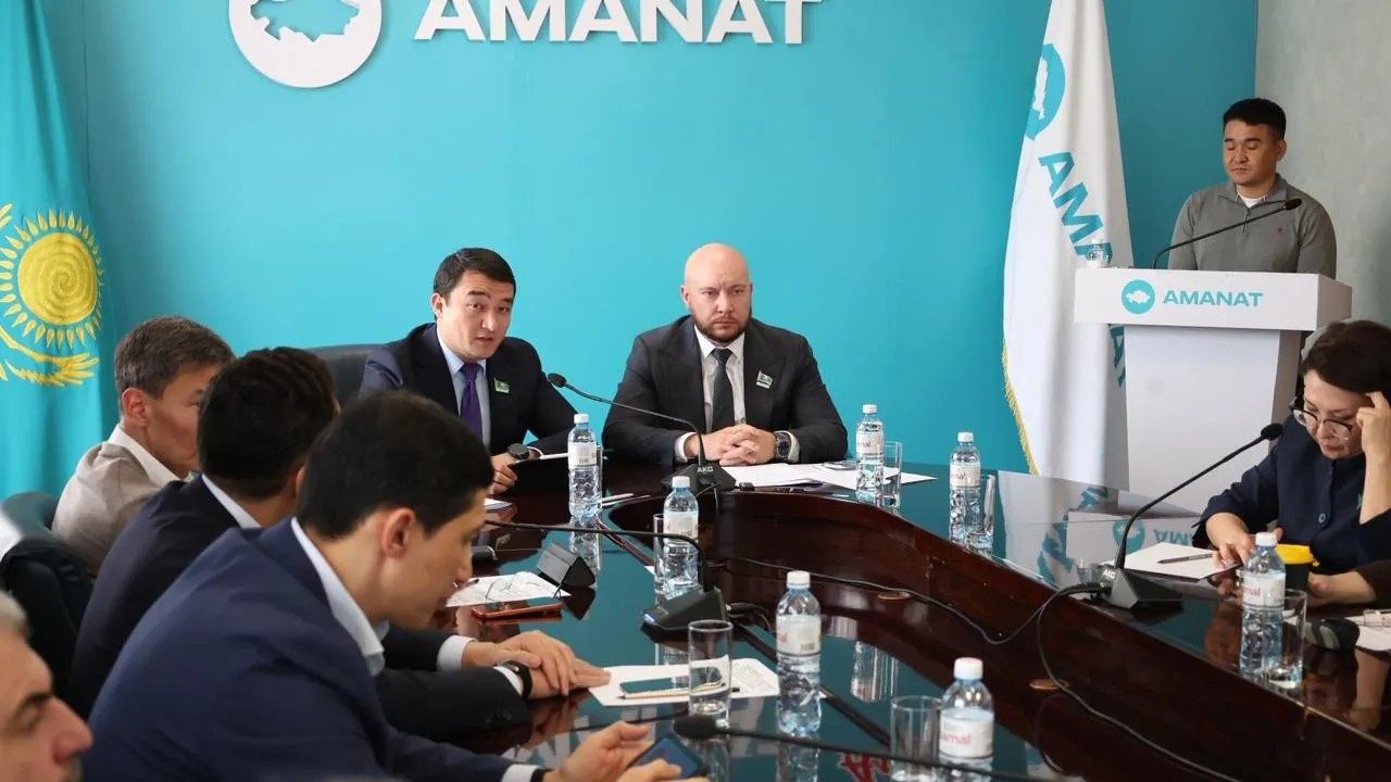 Алматыда үш жылда 20 мектеп, 9,2 мың жұмыс орны және 1 019 аула абаттандырылды