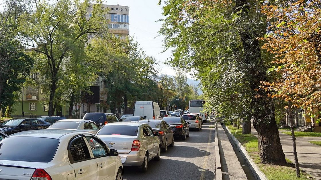 Алматыда бірнеше көшеде біржақты қозғалыс енгізілді
