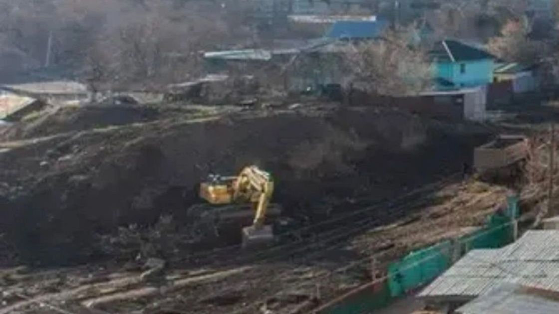 Алматыда мектеп салу үшін ежелгі қорғанды бұзған: тұрғындар наразы