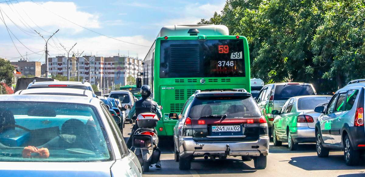 Алматыда жүргізушілерді LEZ-аймаққа кіру туралы хабарландыру алады