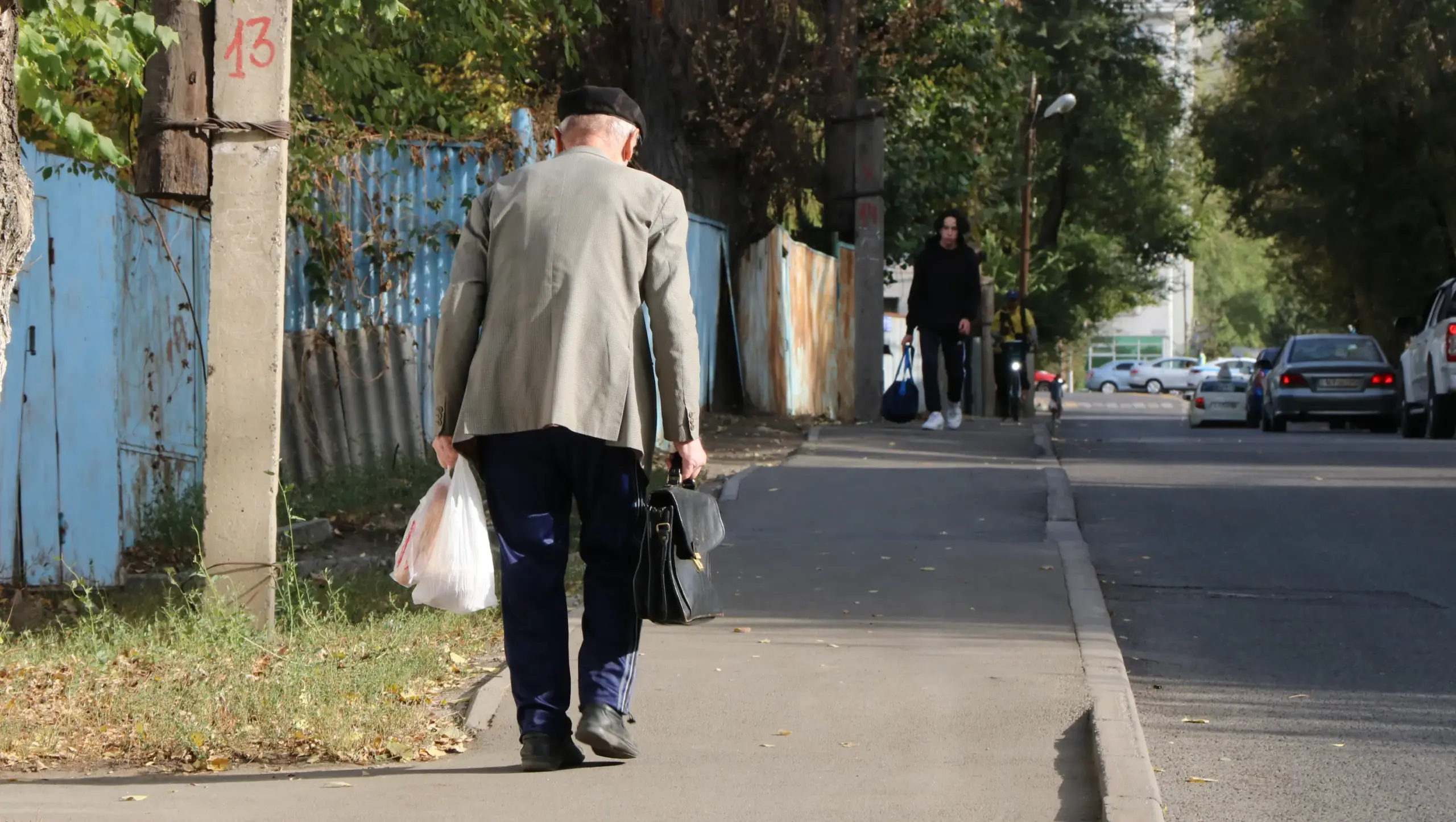 Алматыда жалған құқық қорғаушылар зейнеткерлерден 1,5 млрд теңге алдап алды