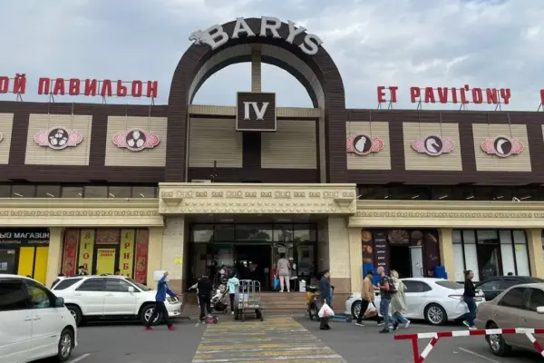 Алматыдағы ірі базар тексеріліп, кәсіпкерлерге 25 млн теңгеден астам айыппұл салынды