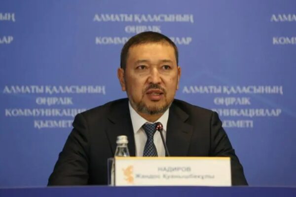 Депутат маслихата Алматы Жандос Надиров досрочно сложил полномочия