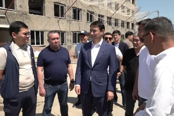 Аким Алматы проверил реконструкцию Центра поддержки детей в Баганашыле