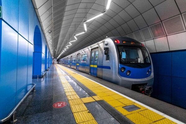 Алматы метросында жеке жүріс құралдарына тыйым салынды
