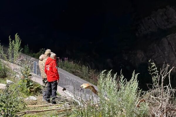 Уровень воды в реке Аксай в Алматы пошел на спад после расчистки русла