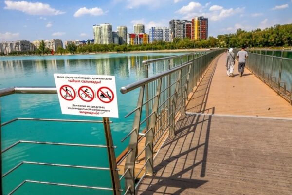 Понтонный мост на Сайране в Алматы откроют после снижения уровня воды