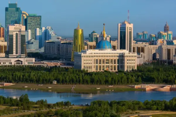 Аким Алматы поздравил казахстанцев с Днем столицы