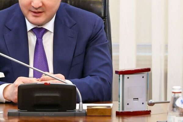Бектенов «Самұрық-Энерго» басшысына ЖЭО-3 жұмысы үшін ескерту жасады