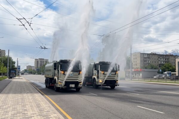 Алматыда аномальды ыстыққа байланысты көшелерді аэрациялау күшейтіледі
