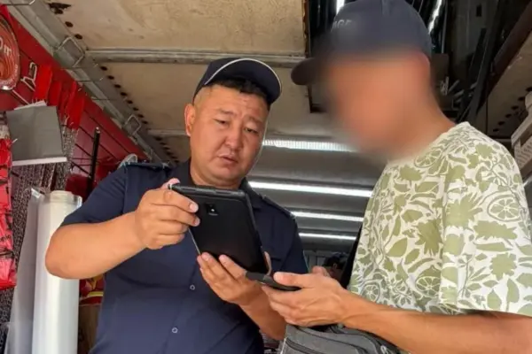 Алматыда Солтүстік айналма жолдағы стихиялық саудаға қарсы шаралар қабылданды