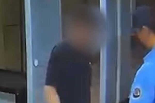 Алматыда метро әзілі үшін 22 жастағы жігіт бес тәулікке қамалды