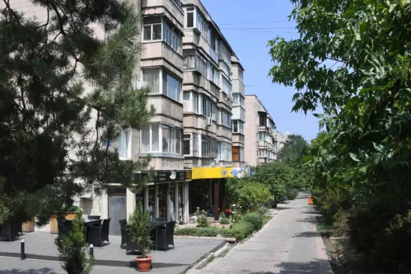 Пенсионерку выселяют из квартиры после продажи мошенникам: суд встал на сторону покупателя