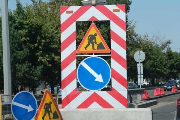 Алматыда LRT құрылысы үшін ескі тіректерді бұзу басталды
