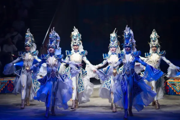 Гран-при Almaty Circus Festival взяли китайские артисты с номером на канате