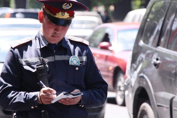 Алматыда 564 жүргізушіге 11,8 млн теңге айыппұл салынды