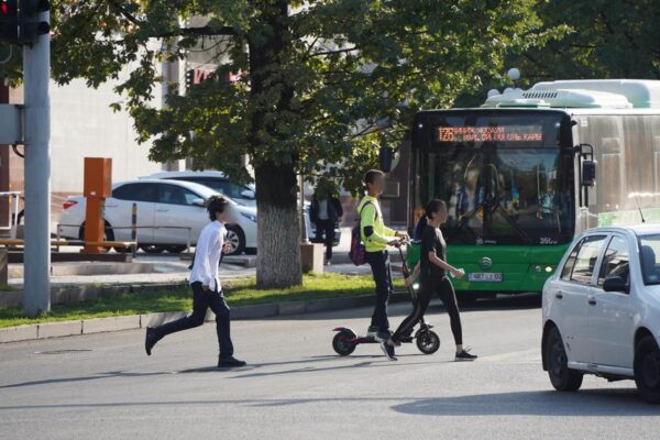 Алматыда электросамокаттардың тұрағы жаңа ережемен реттеледі