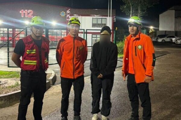 Травма в горах Алматы: спасатели помогли девушке спуститься