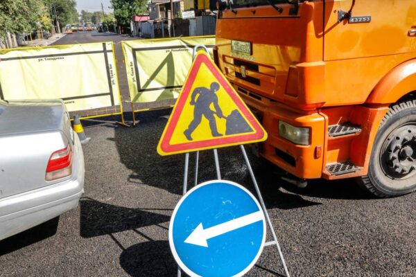 В Алматы на улице Жандосова временно ограничат движение