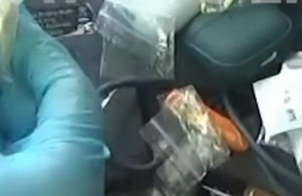 У пассажирки авто в Алматы нашли около 700 граммов вещества