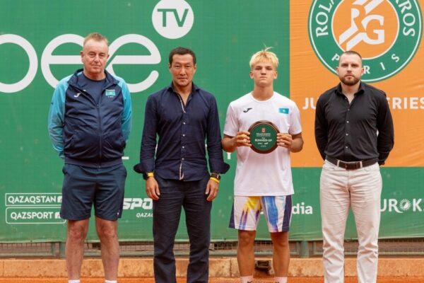Казахстанцы взяли пять медалей на юниорском Roland Garros в Алматы