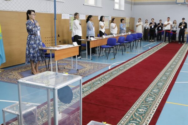 Алматыда Құрылтай сайлауы бойынша дауыс беру учаскелері ашылды