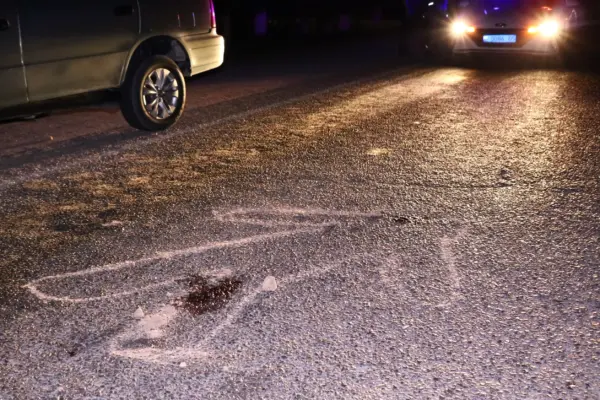 Двое пенсионеров погибли под колесами авто близ Алматы: жуткое ДТП на трассе