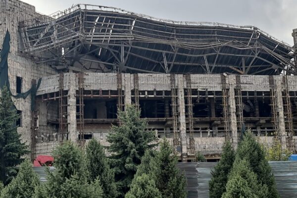 КазНУ Алматыдағы Студенттер сарайының шатыры жөнінде түсініктеме берді