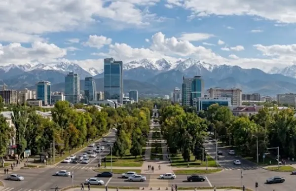 Теплый день без осадков: погода в Алматы 29 сентября