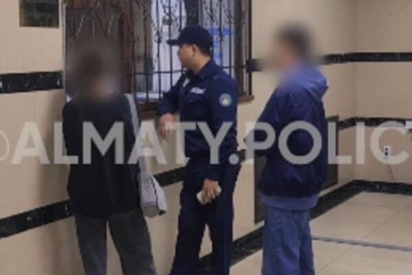 Жителя Алматы обвинили в шантаже бывшей девушки её личными фото