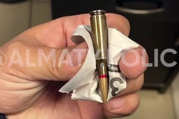 Алматы метросында жолаушының сөмкесінен оқ-дәрі табылды